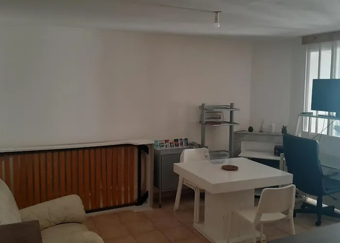 Apartment T2-3 Plein Centre De Bandol